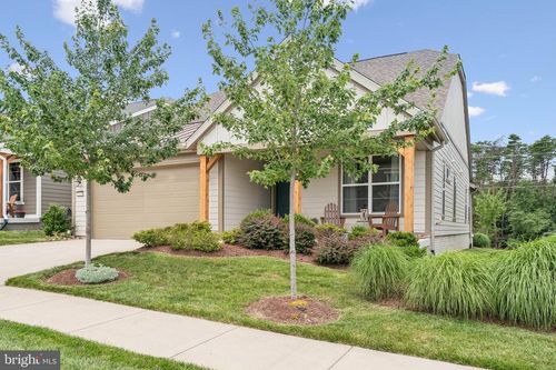 123 Mallard Dr, LAKE FREDERICK, VA, 22630-2286 | Card Image