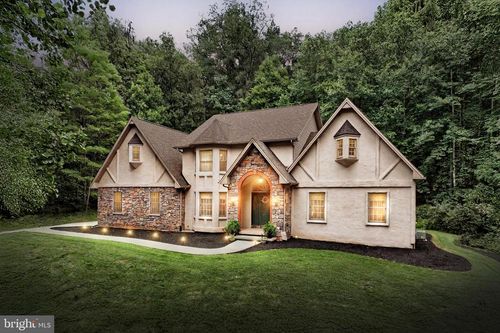 2571 Deep Hollow Rd, YORK, PA, 17315-2515 | Card Image