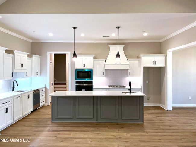 Kitchen 2 | Image 12