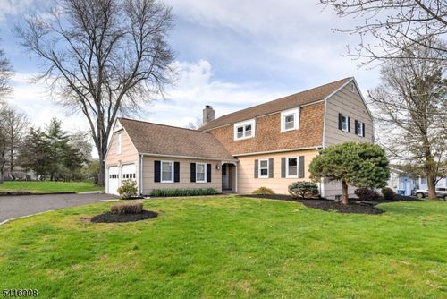 539 Lyme Rock Rd, Bridgewater, NJ, 08807-1670 | Card Image