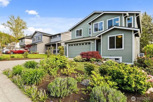 2051 Lexington Ave, Blaine, WA, 98230-9423 | Card Image