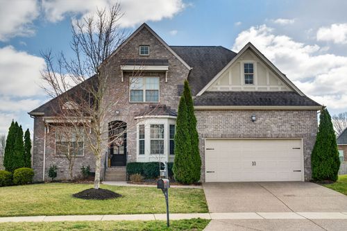 710 Burgess Dr, Goodlettsville, TN, 37072-1473 | Card Image