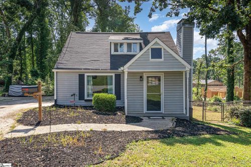 2 Line St, Taylors, SC, 29687-2436 | Card Image
