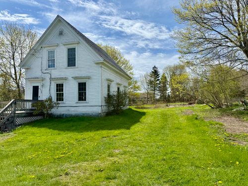 111 E Main Street, Vinalhaven, ME, 04863 | Card Image