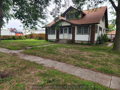 704 8th St, Saint Paul, NE, 68873-2040 | Card Image