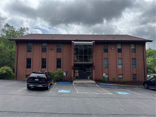 109 Mcknight Park Dr, Pittsburgh, PA, 15237-6533 | Card Image