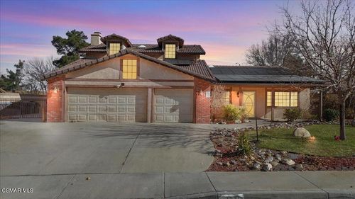 42212 Woodstone Ln, Quartz Hill, CA, 93536-3744 | Card Image