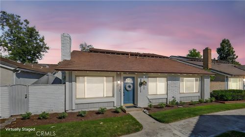 1913 W Wakeham Pl, Santa Ana, CA, 92704-7147 | Card Image