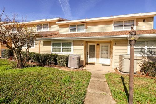 b10-11001 Se Sunset Harbor Rd, Summerfield, FL, 34491-7673 | Card Image
