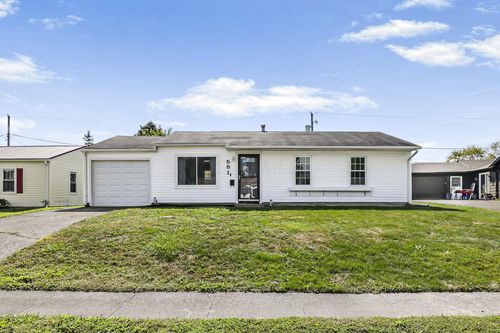 581 Edgewood Dr, Newark, OH, 43055-3762 | Card Image