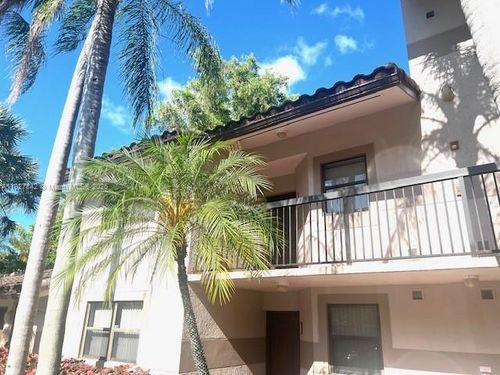 9994-9994 Nob Hill Pl, Sunrise, FL, 33351-4638 | Card Image