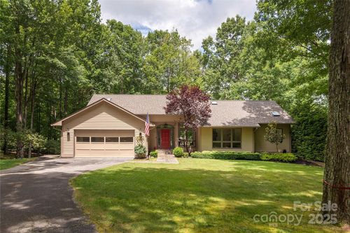 315 Sedi Ln, Brevard, NC, 28712-9096 | Card Image