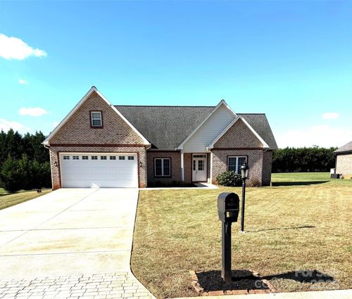 116 Postell Dr, Statesville, NC, 28625-9026 | Card Image