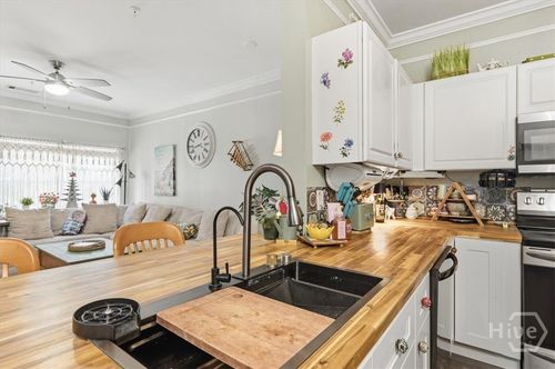 2317 Whitemarsh Way, Savannah, GA, 31410-5204 | Card Image