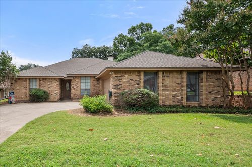 2707 Citadel Dr, Arlington, TX, 76012-5394 | Card Image