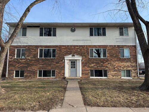 apt-2-3240 Heatherton Dr, Davenport, IA, 52804-1212 | Card Image