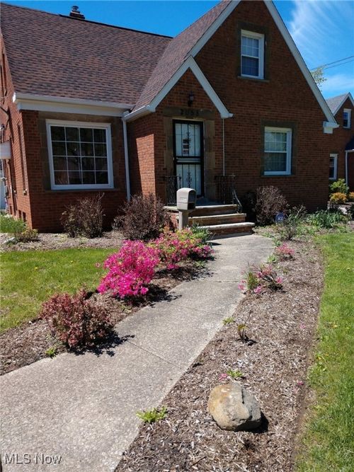 2058 Miramar Blvd, South Euclid, OH, 44121-3170 | Card Image