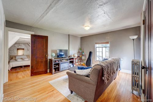 apt-5-637 S Connecticut Ave, Royal Oak, MI, 48067-2997 | Card Image