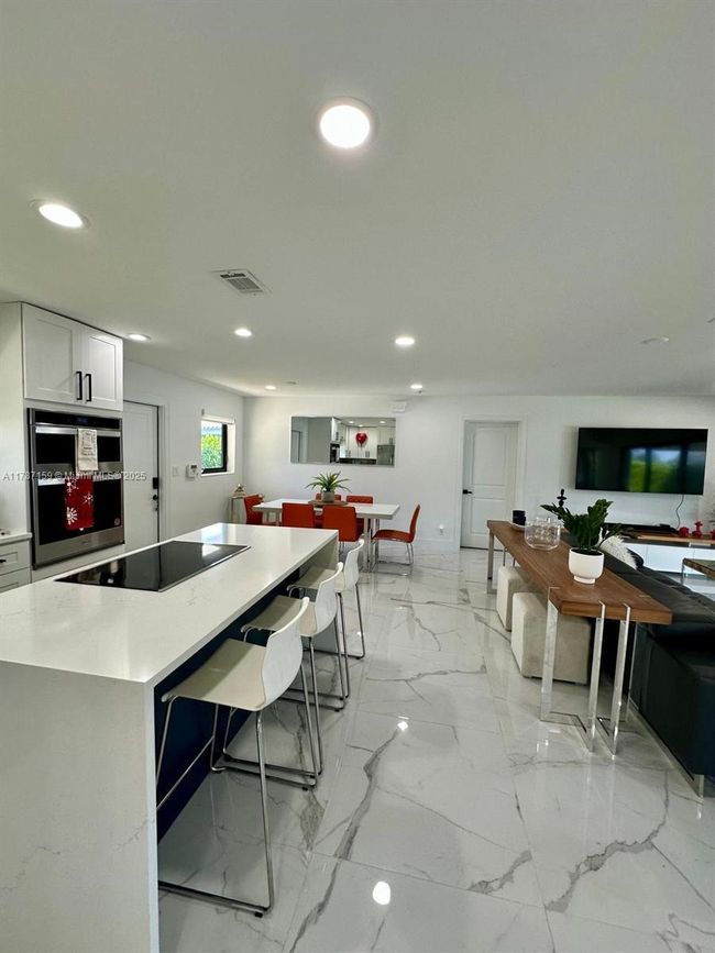 2501 Ne 50 Th St, House other with 3 bedrooms, 2 bathrooms and null parking in Lighthouse Point FL | Image 14