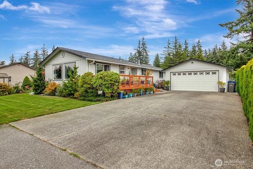 248 Scotland Dr, Camano Island, WA, 98282-7224 | Card Image