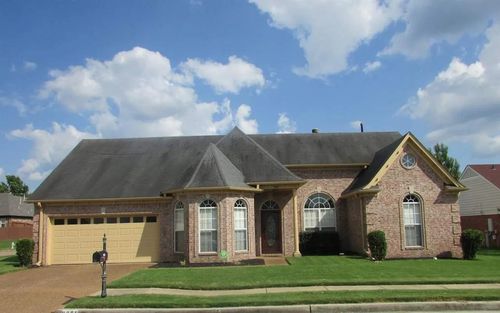 9885 Averbury Dr, Cordova, TN, 38016-0657 | Card Image