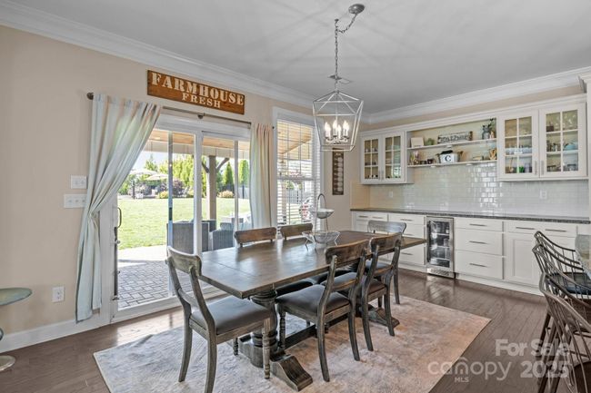 Kitchen Dinning | Image 14