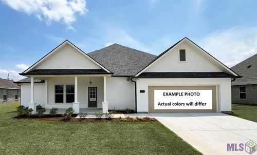 215 Olivia Dr, Luling, LA, 70070-7404 | Card Image
