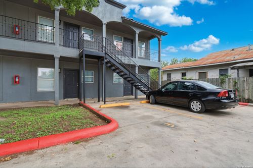 4-1706 W Craig Pl, San Antonio, TX, 78201-5401 | Card Image