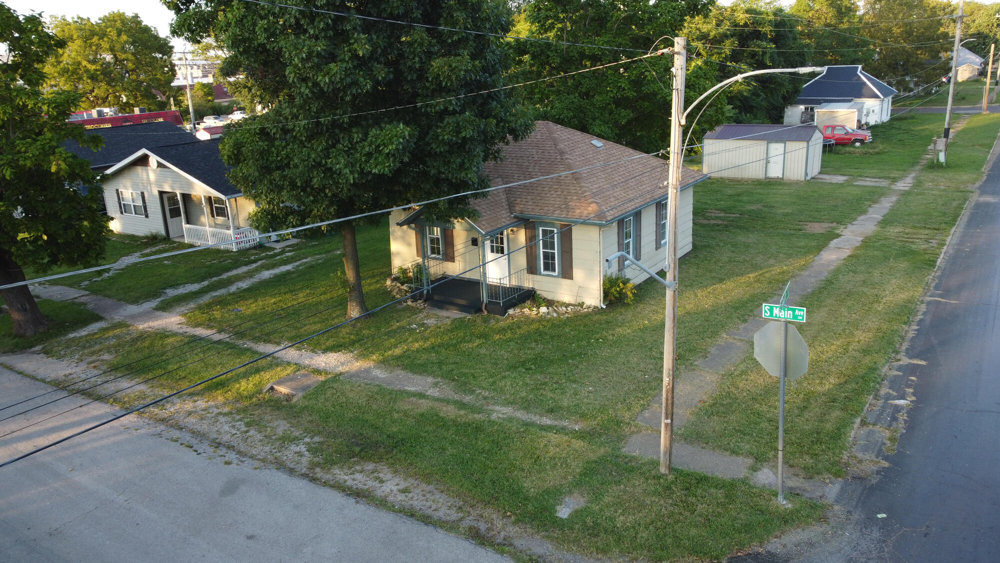 Main St, Mountain Grove, MO 65711