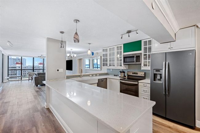 UNIT-1004 - 2413 Bayshore Blvd, Condo with 2 bedrooms, 2 bathrooms and null parking in TAMPA FL | Image 8