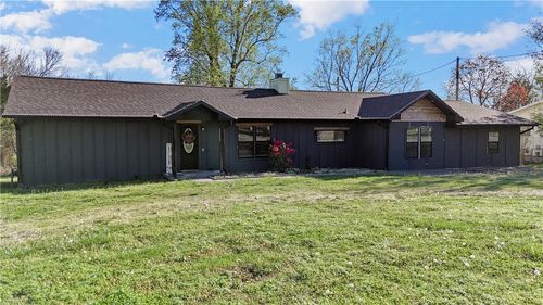 1110 E 13th St, Cassville, MO, 65625-2012 | Card Image