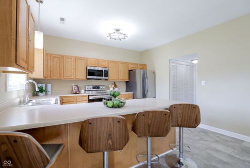 5331 Montavia Ln, Indianapolis, IN, 46239-6926 | Card Image