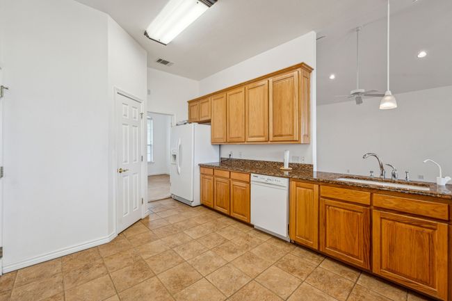 651 Comanche Lake Rd, House other with 3 bedrooms, 3 bathrooms and null parking in Comanche TX | Image 12