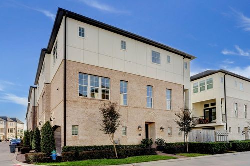 2727 Dolce Oaks Dr, Houston, TX, 77007-2884 | Card Image