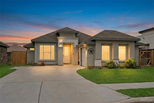 525 Pine Oak St, Donna, TX, 78537-4691 | Card Image