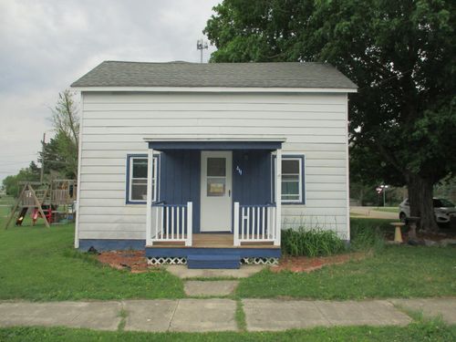 411 S Walnut Ave, FORRESTON, IL, 61030-9538 | Card Image