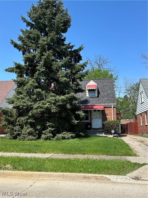 18413 Waterbury Ave, Maple Heights, OH, 44137-3559 | Card Image