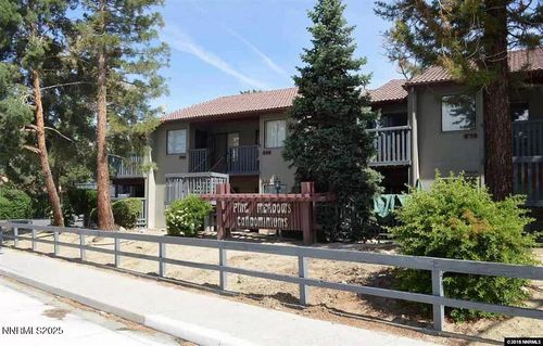 560 Nichols Blvd, Sparks, NV, 89431-5451 | Card Image