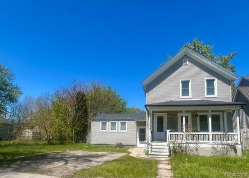 825 Union St, Port Huron, MI, 48060-5829 | Card Image