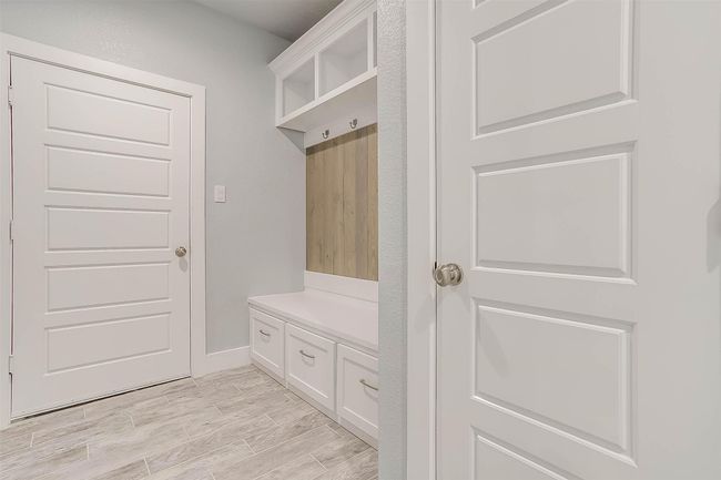 580 Highview Ct, House other with 4 bedrooms, 3 bathrooms and null parking in Godley TX | Image 36