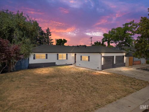 3209 Berg Ave, Denair, CA, 95316-9418 | Card Image