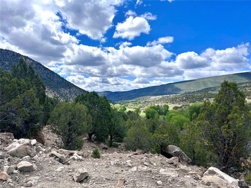 5621 Sweetwater Rd, Gypsum, CO, 81637-9514 | Card Image