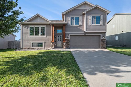 1919 Mesa St, Bellevue, NE, 68123-4779 | Card Image