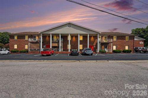 112 Briarcliff Dr, Kannapolis, NC, 28081-7104 | Card Image