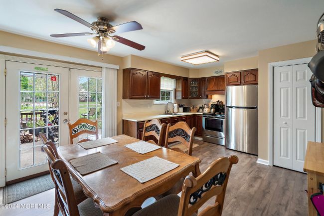 327 Sawmill Road, Condo with 3 bedrooms, 1 bathrooms and 1 parking in Brick NJ | Image 6