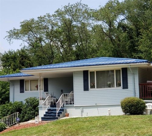 4013 Ridgemont Dr, Gibsonia, PA, 15044-9661 | Card Image