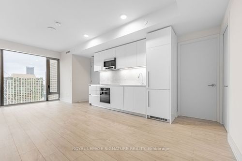 2806-8 Cumberland St, Toronto, ON, M4W0B6 | Card Image