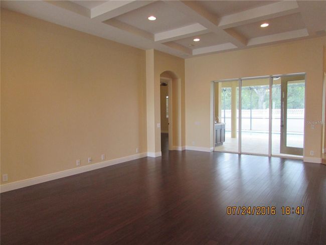 7457 Palmer Glen Cir, House other with 3 bedrooms, 3 bathrooms and null parking in SARASOTA FL | Image 7