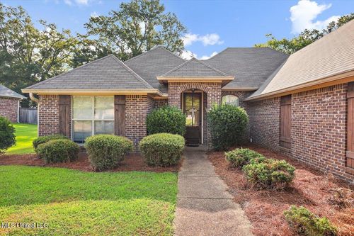 151 Millhouse Dr, Madison, MS, 39110-6964 | Card Image