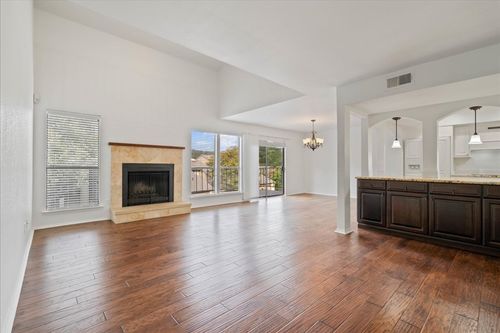 apt-121-1821 Westlake Dr, Austin, TX, 78746-3701 | Card Image